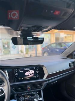 ڤۆڵکسواگن جێتا